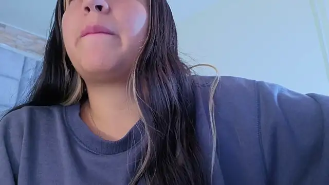 Dahiana_Dmour_'s Live XXX Chat