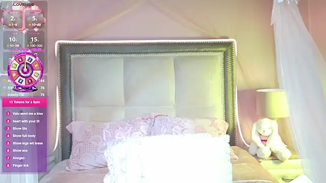 VaLuu__'s Live XXX Chat