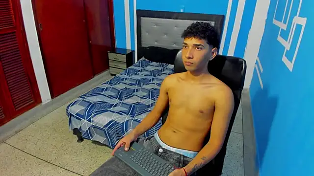 efrain_boy Live XXX Chat