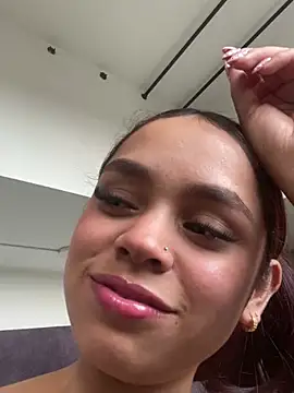 CarolineFyren Live XXX chat