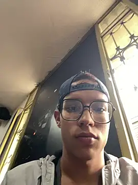 Andres_boy252's Webcam Show