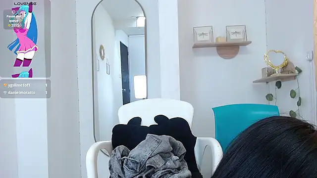 dark_dreams_ Adlı Modelin Canlı XXX Sohbeti