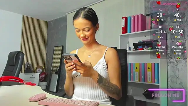 OfficeGirls' Live XXX Chat