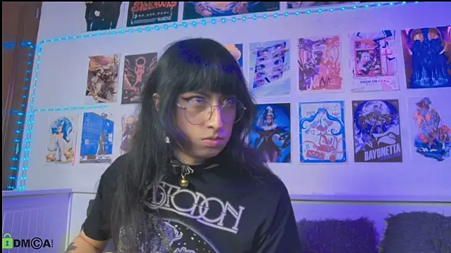 XXX chat uživo modela snowblack_