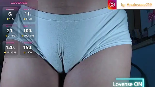 צ'אט XXX בשידור חי של ana_studio