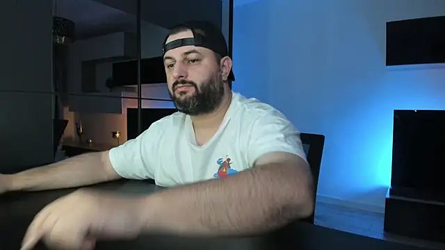 DravenPeak Chat XXX live