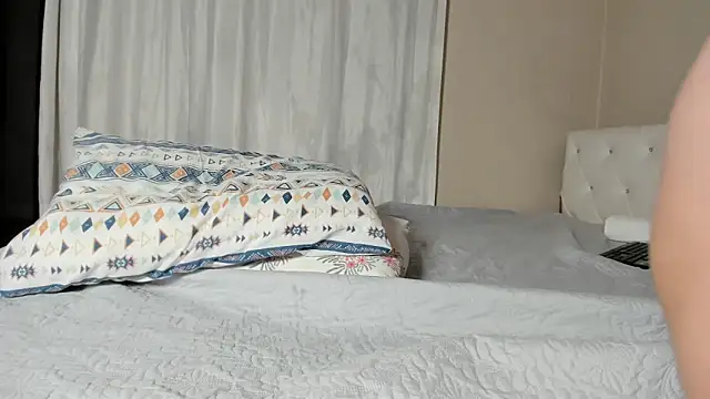 SibelLover Adlı Modelin Canlı XXX Sohbeti