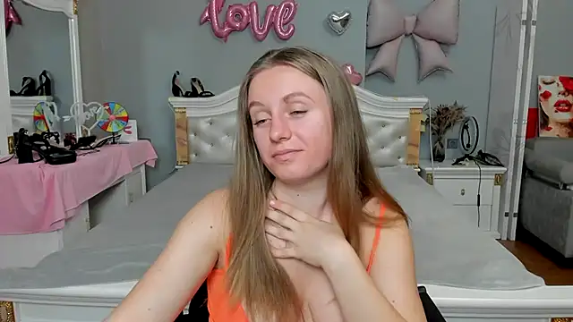 Chat XXX en directo de Marisha_Cute