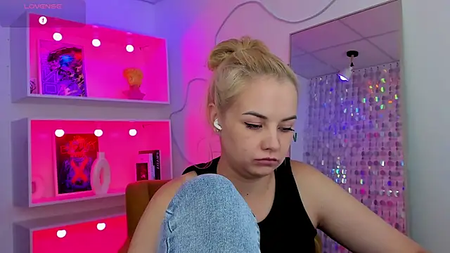 Chat +18 de StephanieSweety ao vivo