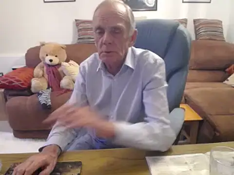 Show modela Ferret7777 na web-kameri