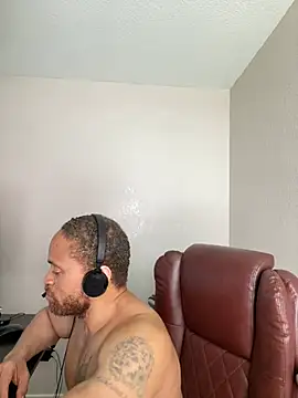 Fathero1time Live XXX-Chat