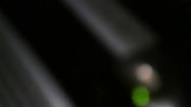 crassanova: διαδικτυακό σόου στην κάμερα