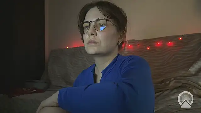 Feloraa Live XXX-chat