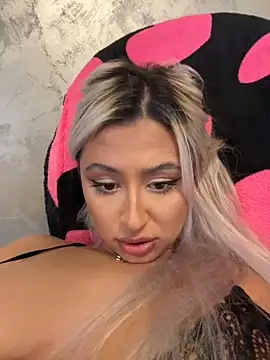 Kylie_One XXX чат на живо