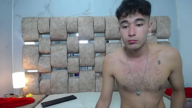 KathyAidenn Webbikameraesitys