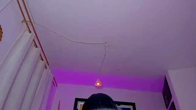 Scarlett_811's Live XXX Chat