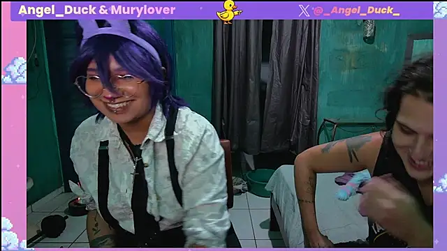 Chat +18 de Angel_Duck ao vivo