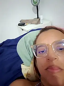 Czat XXX na żywo – AliceRuivinha2