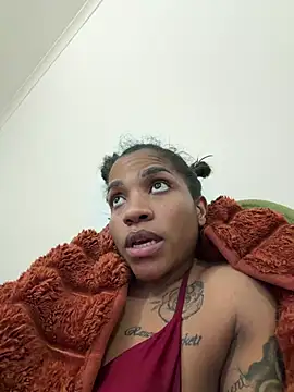Chatroom XXX en direct de Milkypucy