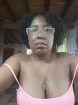 ChanneldelaCroix Chat XXX live