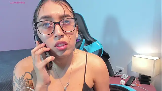 _maria_foxx_'s Live XXX Chat