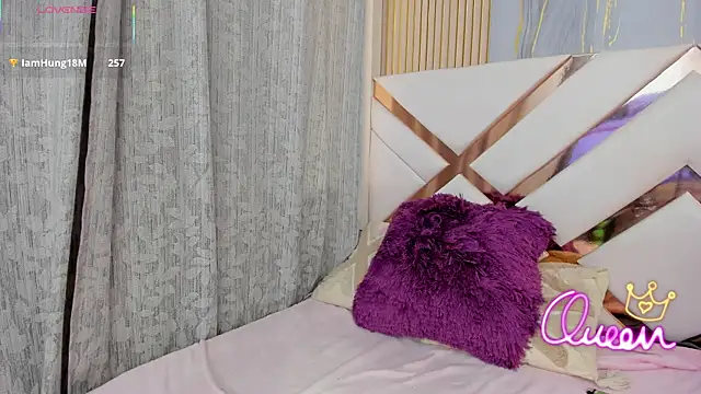KaylaDavies Adlı Modelin Canlı XXX Sohbeti