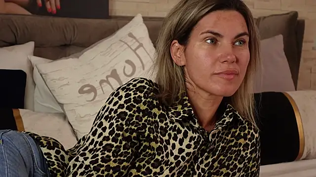 FeliciaKrige Live XXX-Chat