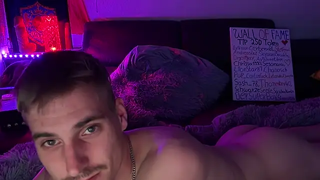 Czat XXX na żywo – Cookieboy88