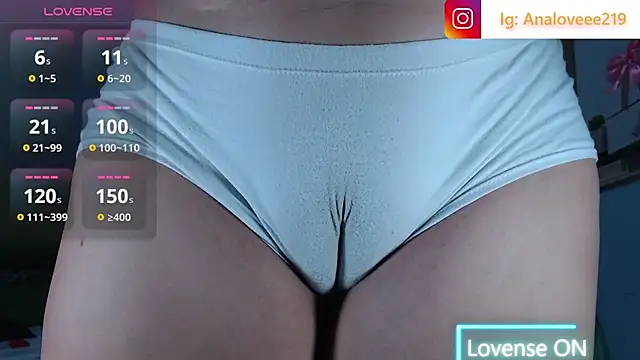 ana_studio élő XXX-chatje