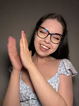 KaylaLewyss লাইভ XXX চ্যাট