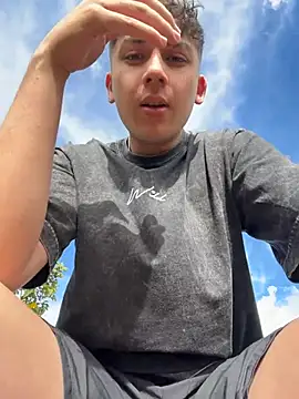 XXX chat uživo modela OLIVER_K