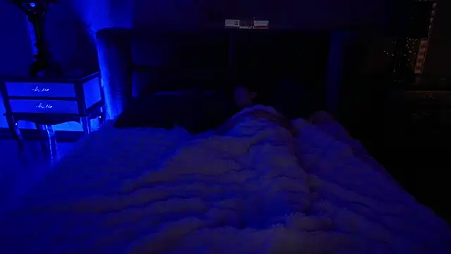Chat +18 de LittleJulii ao vivo