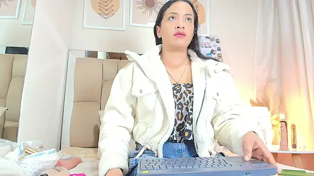 AvaX_777's Live XXX Chat
