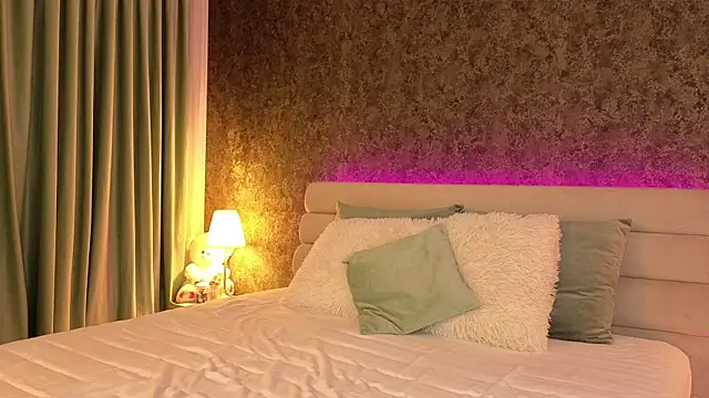 ChloeBelleXのライブXXXチャット