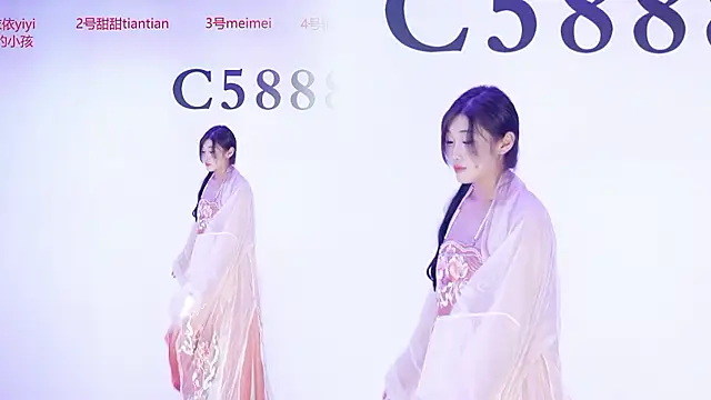C5888's Live XXX Chat