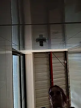 sophie_banger Adlı Modelin Canlı XXX Sohbeti