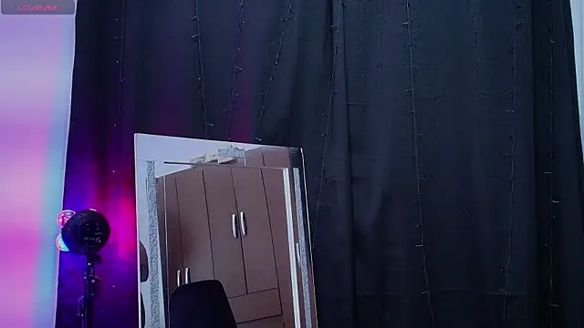 Czat XXX na żywo – Nicoll_start