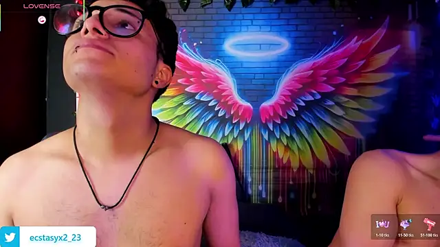 Živý XXX chat Adonibaskerville4