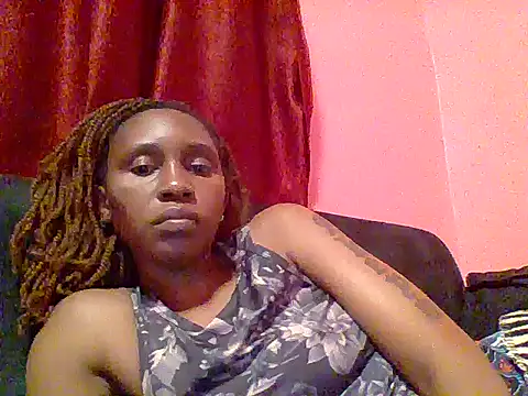 Ebony_Africa1 Adlı Modelin Canlı XXX Sohbeti