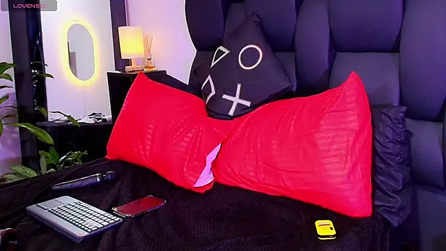 Chat XXX en directo de dilan_scootk_j
