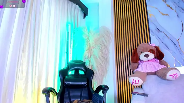 alejagarcia_のライブXXXチャット