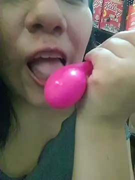 Kalani_Engel Adlı Modelin Canlı XXX Sohbeti