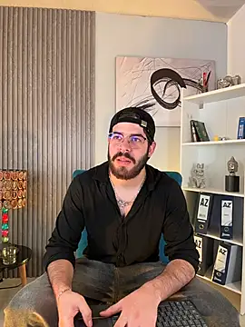 Онлайн чат XXX DomBoy_