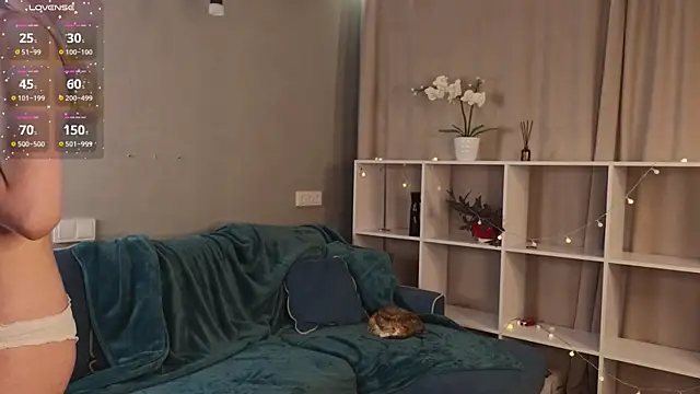 cloudyangell XXX чат на живо