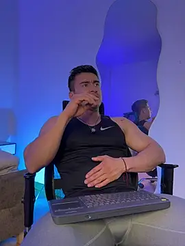 Chris_Clarck Live XXX-Chat