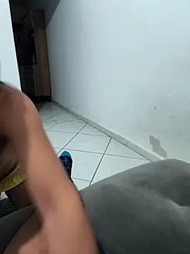 MeninaSapeca Adlı Modelin Canlı XXX Sohbeti
