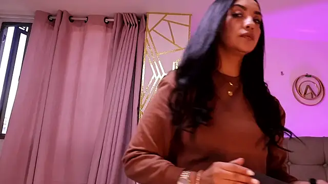 ana_riveros élő XXX-chatje