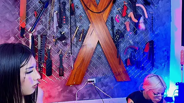 แชท XXX สดของ Mistress_lexi_bdsm