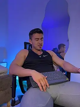 Živý XXX chat Chris_Clarck