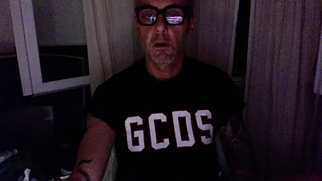 love_save_the_world Webcamshow